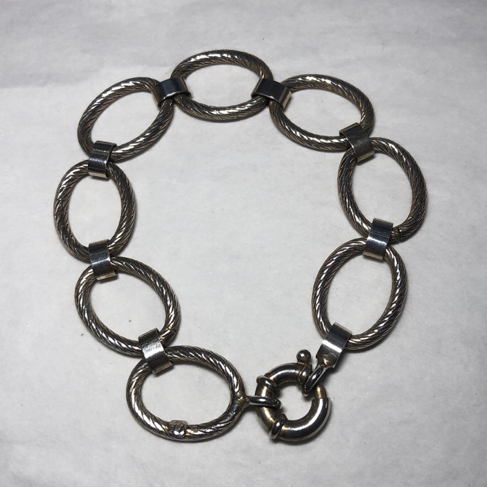 Pretty Twisted Texture Link Bracelet - image 3